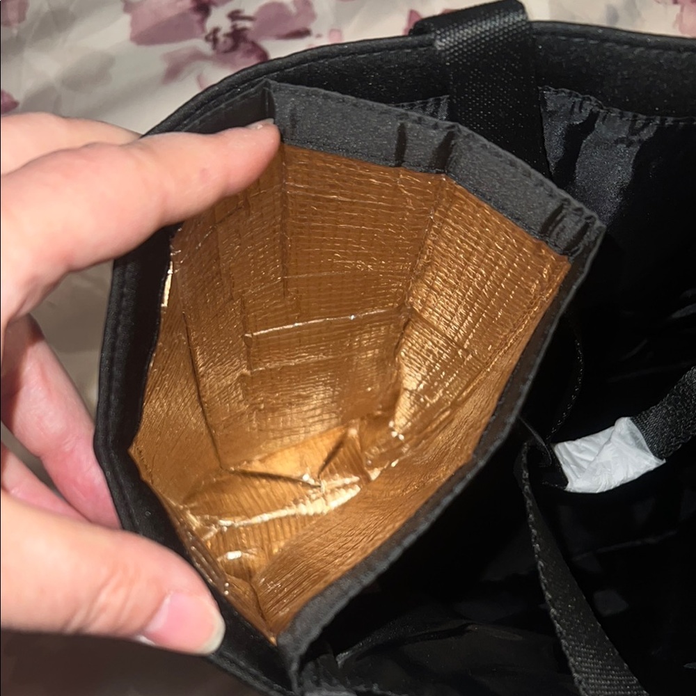 NWOT Victoria's Secret Black and Gold Canvas Tote - Picture 5 of 6